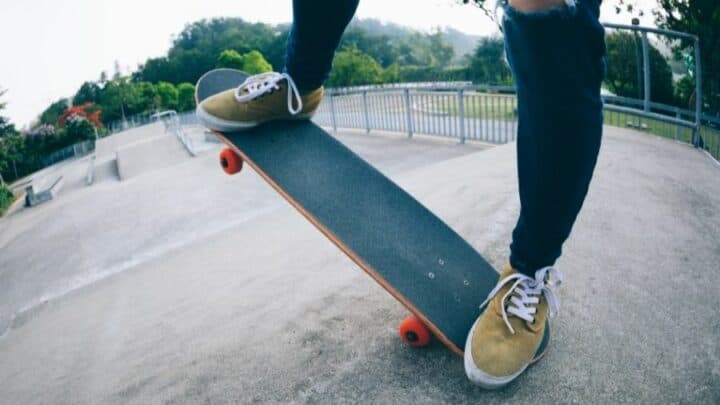 How to Tell the Front of a Skateboard — Aha, I Know Now!